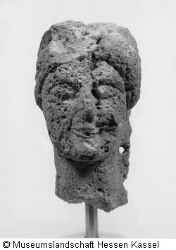 Weiblicher Kopf mit Diadem Bild1