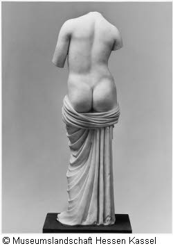 Aphrodite Typ Halbbekleidete Pudica Bild2