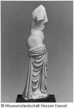 Aphrodite Typ Halbbekleidete Pudica Bild3
